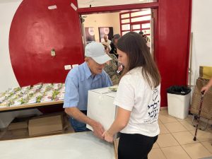 Distribution colis Neve Yaacov