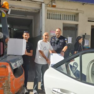 Merci à la police pour son aide lors des distributions