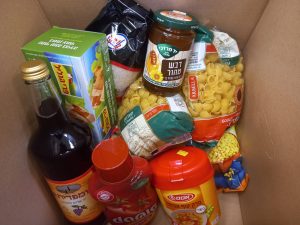 Un particulier a offert des cartons de nourriture de manière anonyme à des dizaines de familles
